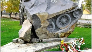 56-os emlékmű Hajdúhadházon - Bocskai Tér 2