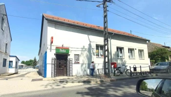 Bátaszék Posta - Szentháromság Tér 1