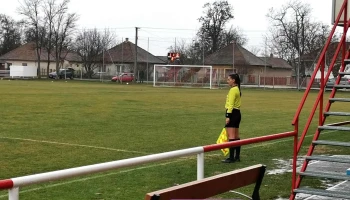 Iváncsai focipálya - József Attila U Iváncsai focipálya - József Attila U