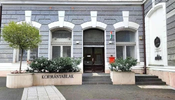 Kaposvári Kormányablak - Kossuth tér - Kossuth Tér 1