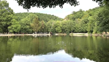 Szikla-forrás tó - Ifjúság U. 33