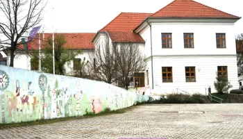 Tamási és Környéke Oktatási és Nevelési Intézmény és Egységes Pedagógiai Szakszolgálat - Szabadság U. 38-40