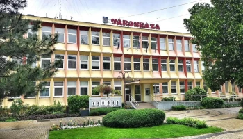 Városháza - Fő Tér 1
