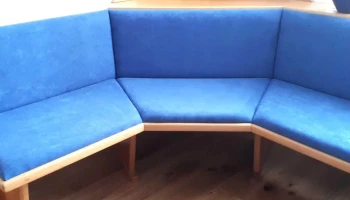 Vörös bársony kárpitozás, Roter Samt, jun. Horváth László - Fertőd