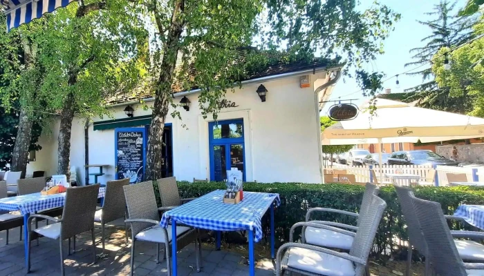 Adria Cafe - Kossuth Lajos U. 4