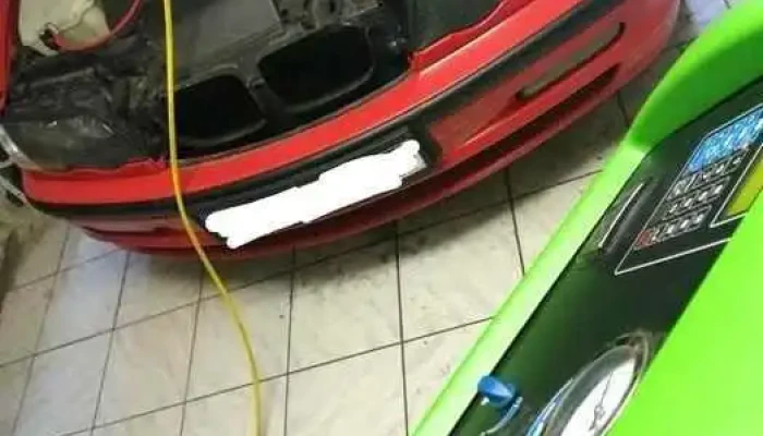 Autoboot Bencze Csaba Auto Klima Toltes Karosszeria Javitas Fertotlenites A Tulajdonostol - Füzesabony