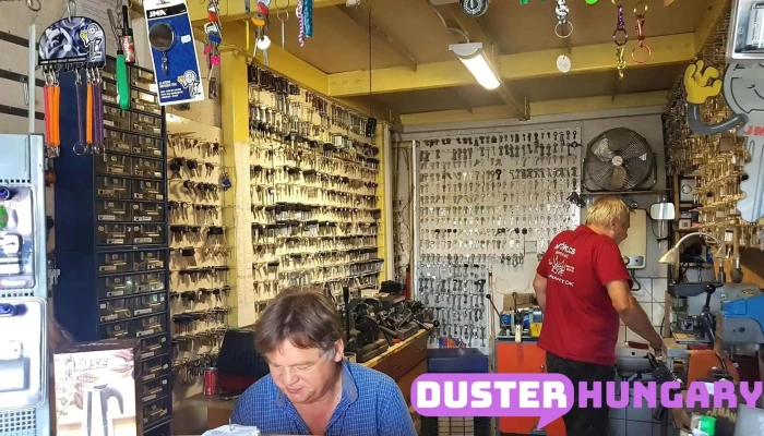 Autokulcs Centrum Autozar Szerviz Belul - Budapest