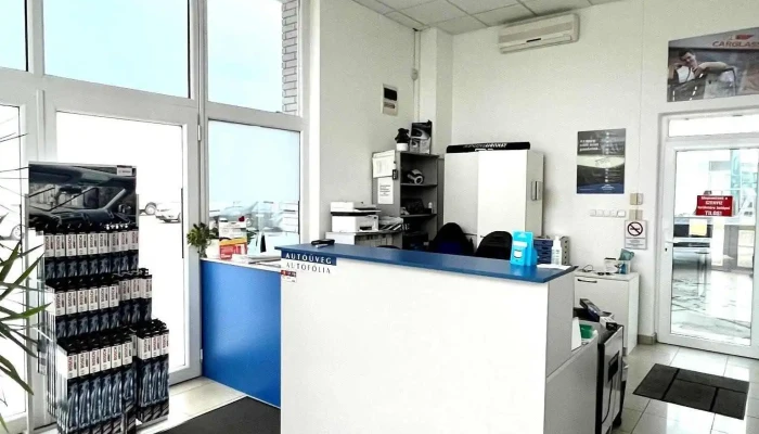 Autouveg Szolnok Grand Krima Kft Carglass Partner Belul - Szolnok