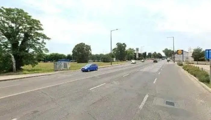 B Terv Baranya -    Generalkivitelezes Gepi Foldmunka Lakasfelujitas Villanyszereles Ablakcsere Tetofedes Utcakep Es 360deg - Pécs
