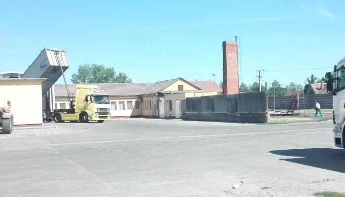 Bacs Tak Kft Vallalatok Kozotti Kereskedelem - Mélykút