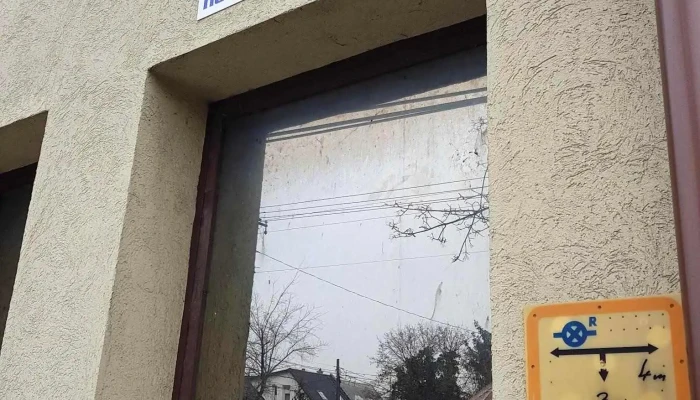 Bakos Autojavitasi Es Kereskedelmi Bt Kulso - Budapest