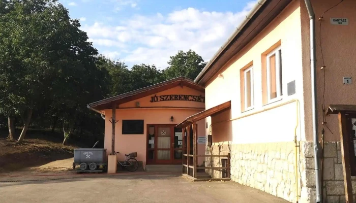 Banyaszati Es Helytorteneti Kiallitas Szaszvar Arak - Szászvár