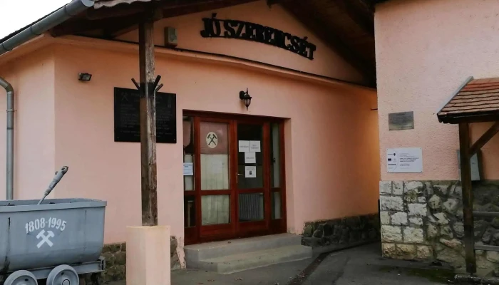 Banyaszati Es Helytorteneti Kiallitas Szaszvar Telefon - Szászvár