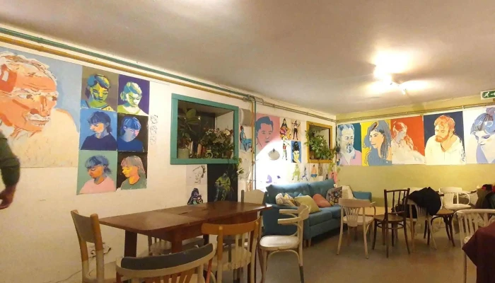 Barlang Klub -  Előzene Helyszin - Szentendre