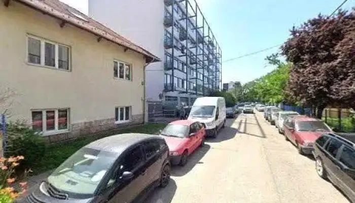 Bartos Muhely Karosszeria Javitas Es Karugyintezes Utcakep Es 360deg - Budapest