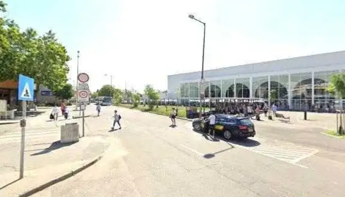 Bator Bela Kulcsmasolas Utcakep Es 360deg - Pécs