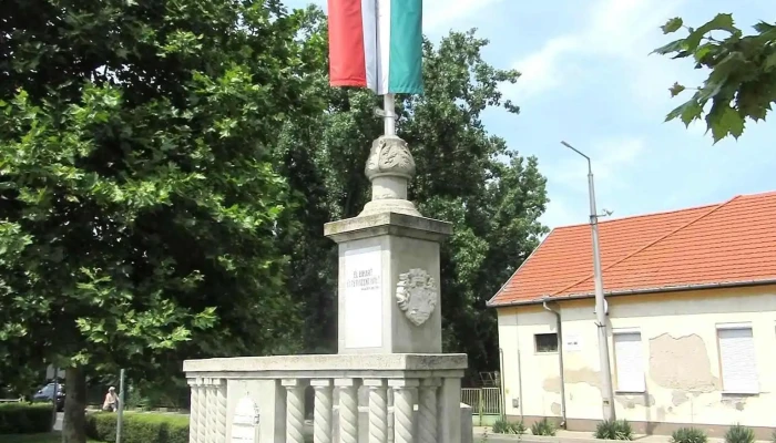 Berettyoujfalu Orszagzaszlo Osszes - Berettyóújfalu