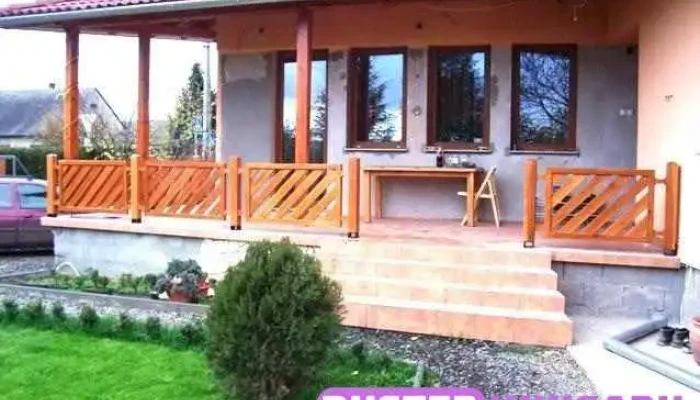 Butor Pecs Kulso - Magyarszék