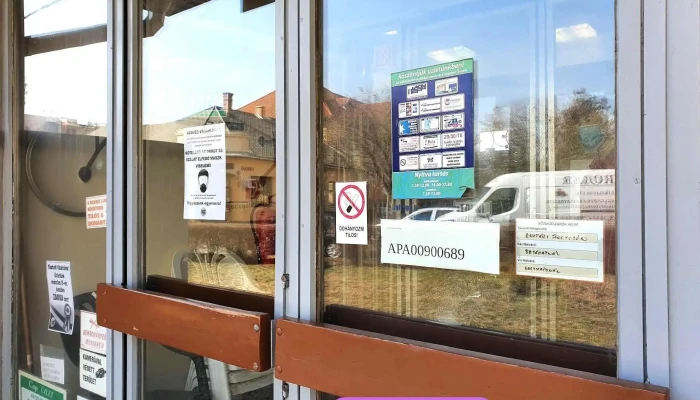 Coop Vas-műszaki áruház - Köztársaság Tér 15