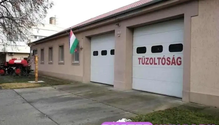 Csongrádi Hivatásos Tűzoltó-parancsnokság - Hunyadi Tér 11/a