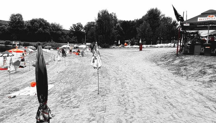 D -  Beach Udulőszalloda - Domony