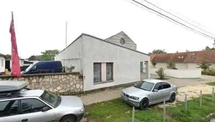 Deberling Gumismuhely Es Autoberles Utcakep Es 360deg - Zsámbék