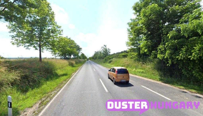 Devecser, Balácai rakodó, bejárati út - Devecser