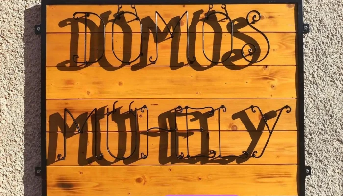 Domos Muhely A Tulajdonostol - Hosszúhetény