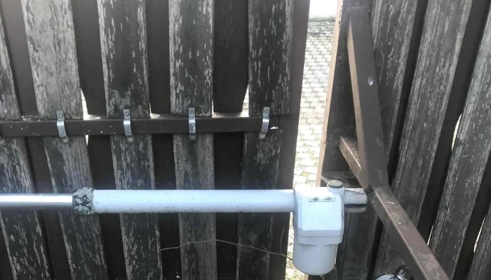 Electric Gate Kft   Kaputechnika Szakuzlet   Elektromos Kapunyito Bolt Bolt - Budapest