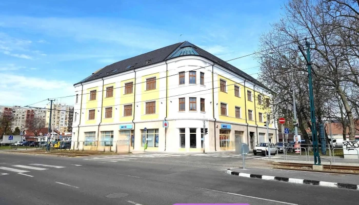 Erste Bank fiók - Kossuth Tér 23 -24