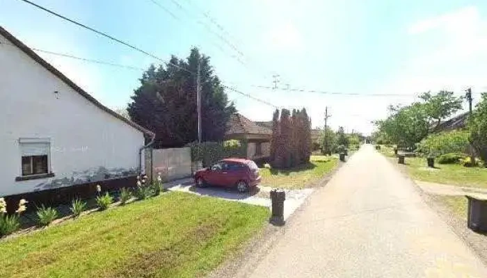 Esztergalas Maras Gepi Forgacsolas Gepepites Lakatos Ipari Tevekenyseg Kecskemet Es Vonzas Korzete Szogsebesseg Kft Utcakep Es 360deg - Tiszaalpár