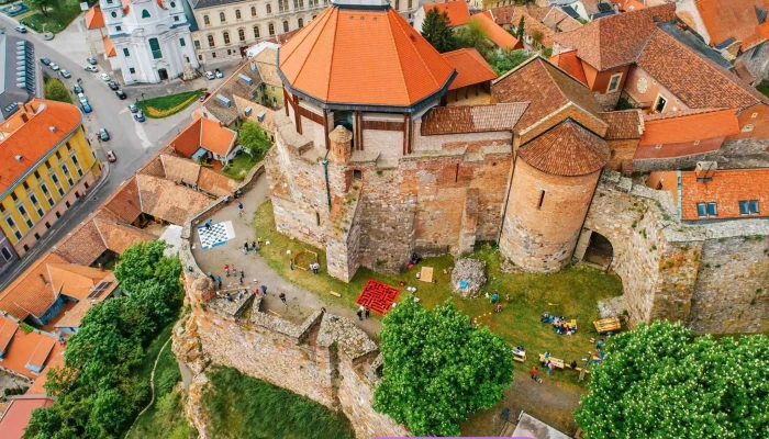 Esztergomi vár - Szent István Tér 1
