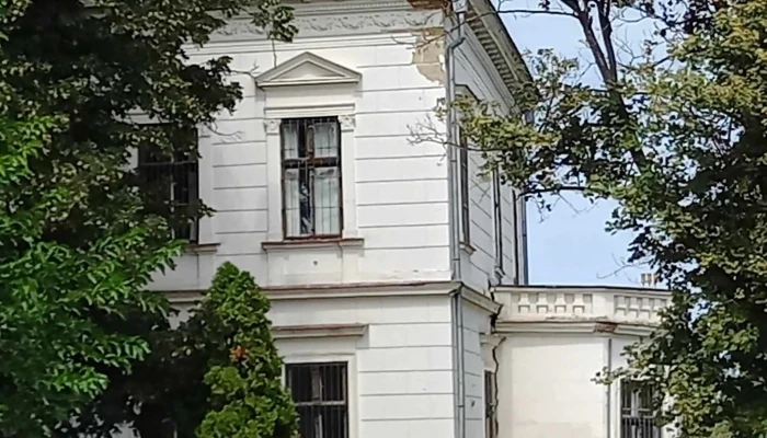 Gencsy -  Kastely Balkany Kastely - Balkány