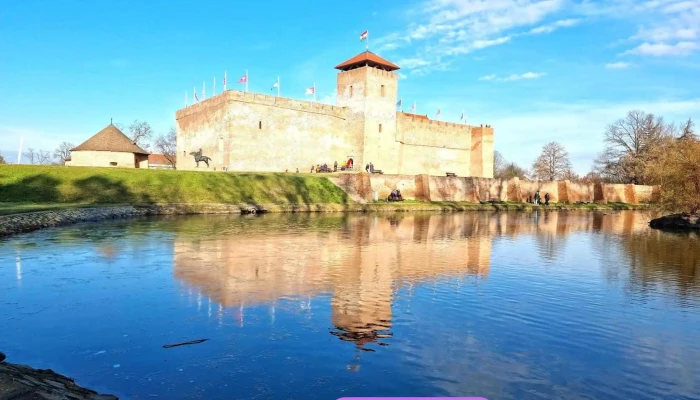Gyulai Var Osszes - Gyula