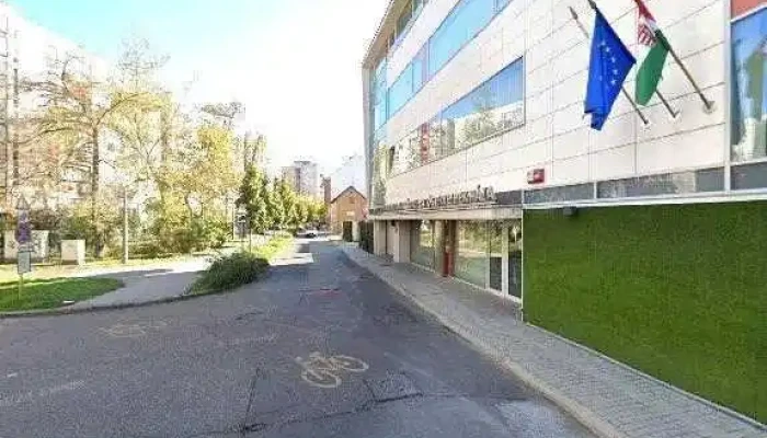 Hajdu Bihar Megyei Kereskedelmi Es Iparkamara Utcakep Es 360deg - Debrecen