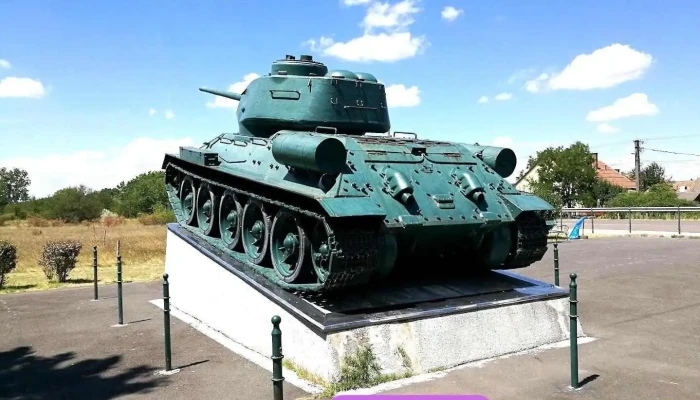 Hortobágyi tankcsata emlékmű - Hortobágy