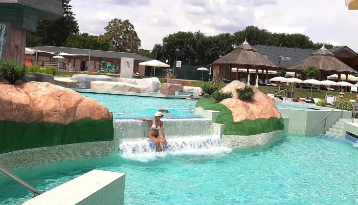 Hungarospa Strand 3 Szamu Bejarat Furdőkomplexum - Hajdúszoboszló