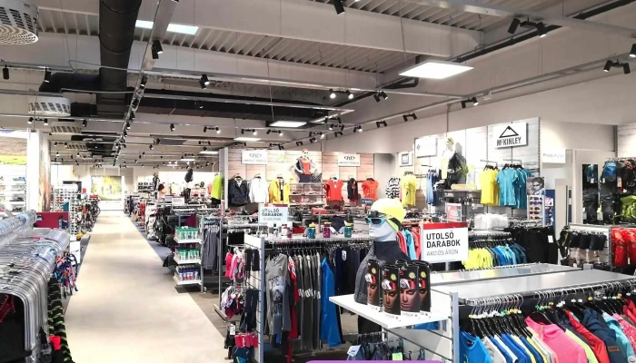 Intersport -  Osszes - Vecsés