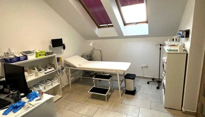 Jaromi Medical Urologia Ultrahang Sebeszet Proktologia Aneszteziologia Neurologia Ortopedia Rendelo   Dr Jaromi Peter Osszes - Kecskemét