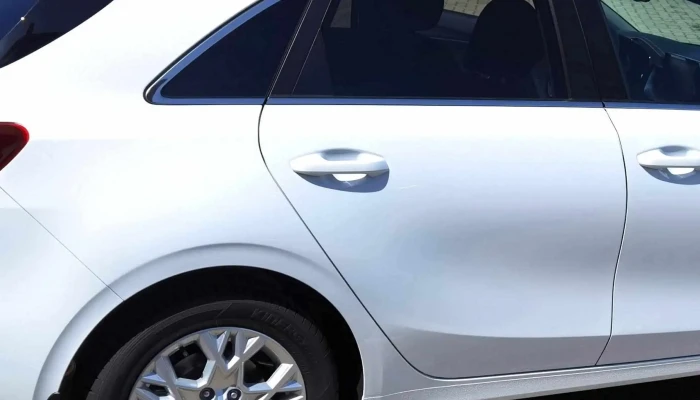 Jasz Plasztik Autocentrum   Kecskemet Kia Bemutatoterem Es Szerviz Kia Markakereskedő - Kecskemét