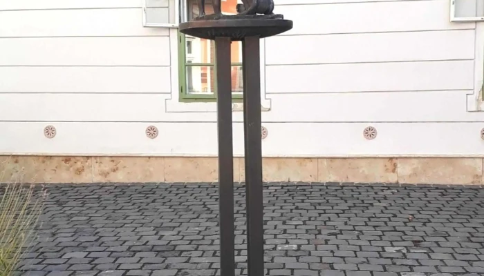 Jatszo Fiuk Kisplasztika Szobor - Székesfehérvár
