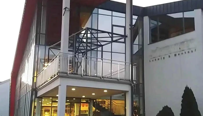 Jokenyer Pilisszentivan Mintabolt Videok - Pilisszentiván