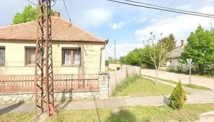 Juhasz Peter Karosszerialakatos Es Szerkezetlakatos Utcakep Es 360deg - Győr