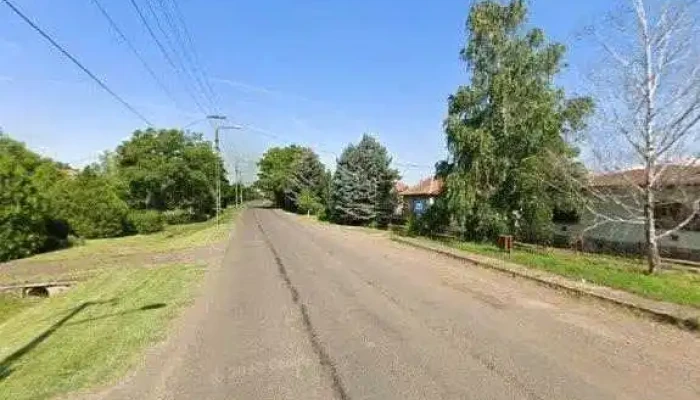 Karacsond Szabadsag Utca 15 Osszes - Karácsond