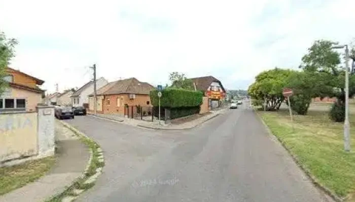 Karosszeria Lakatos Muhely Gall Bela Osszes - Pécs
