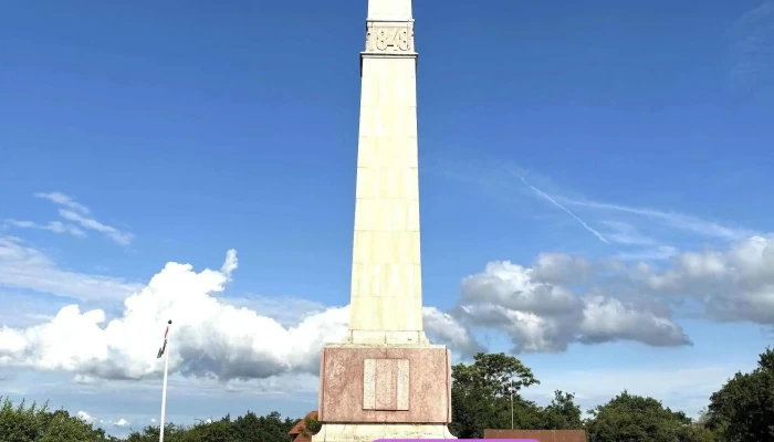 Katonai Emlekpark Emlekhely - Pákozd