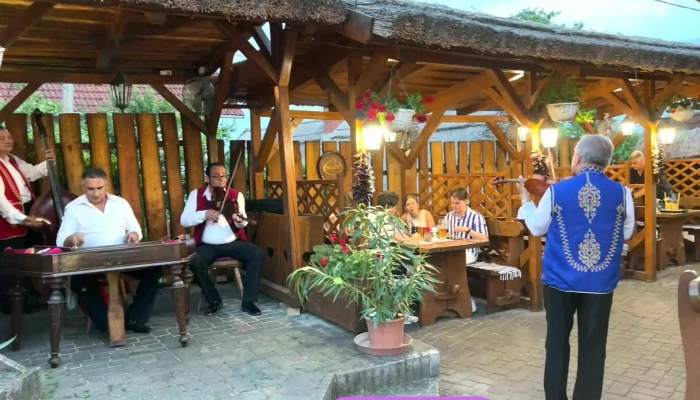 Kecskekorom Csarda A Tulajdonostol - Tihany
