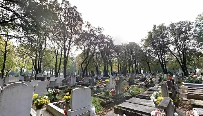 Keleti Temeto Utcakep Es 360deg - Kaposvár