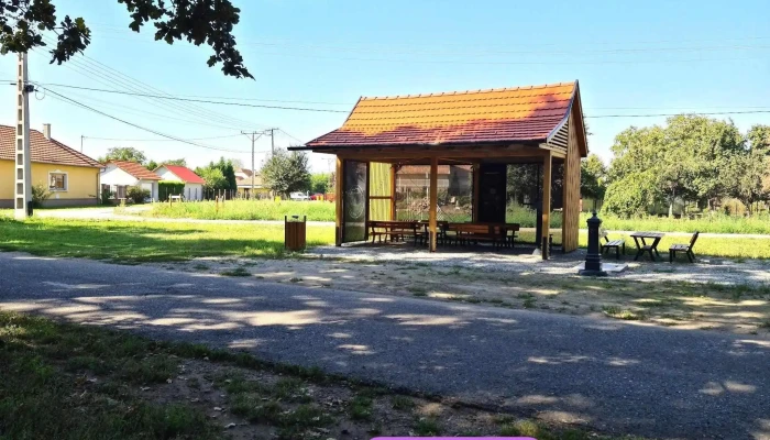 Kerekparos Pihenohely  Szabadkigyosi Kastely Osszes - Szabadkígyós