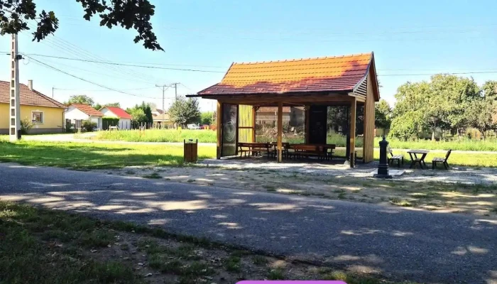 Kerékpáros pihenőhely -Szabadkígyósi kastély - Szabadkígyós